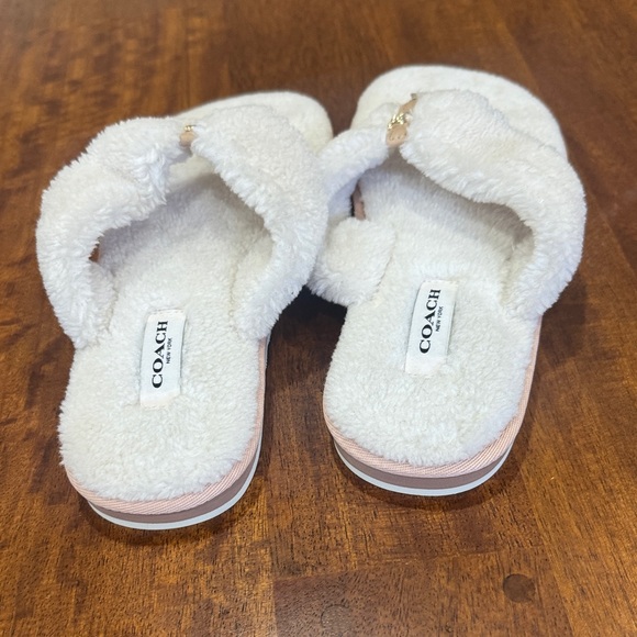 Coach Cream Plush Flip Flops - Picture 8 of 9